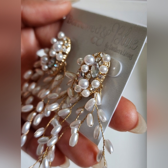 New Borrowed and Blue Women's Pearl & Rhinestones Drop Gold Vines Stud Earrings - Picture 7 of 13